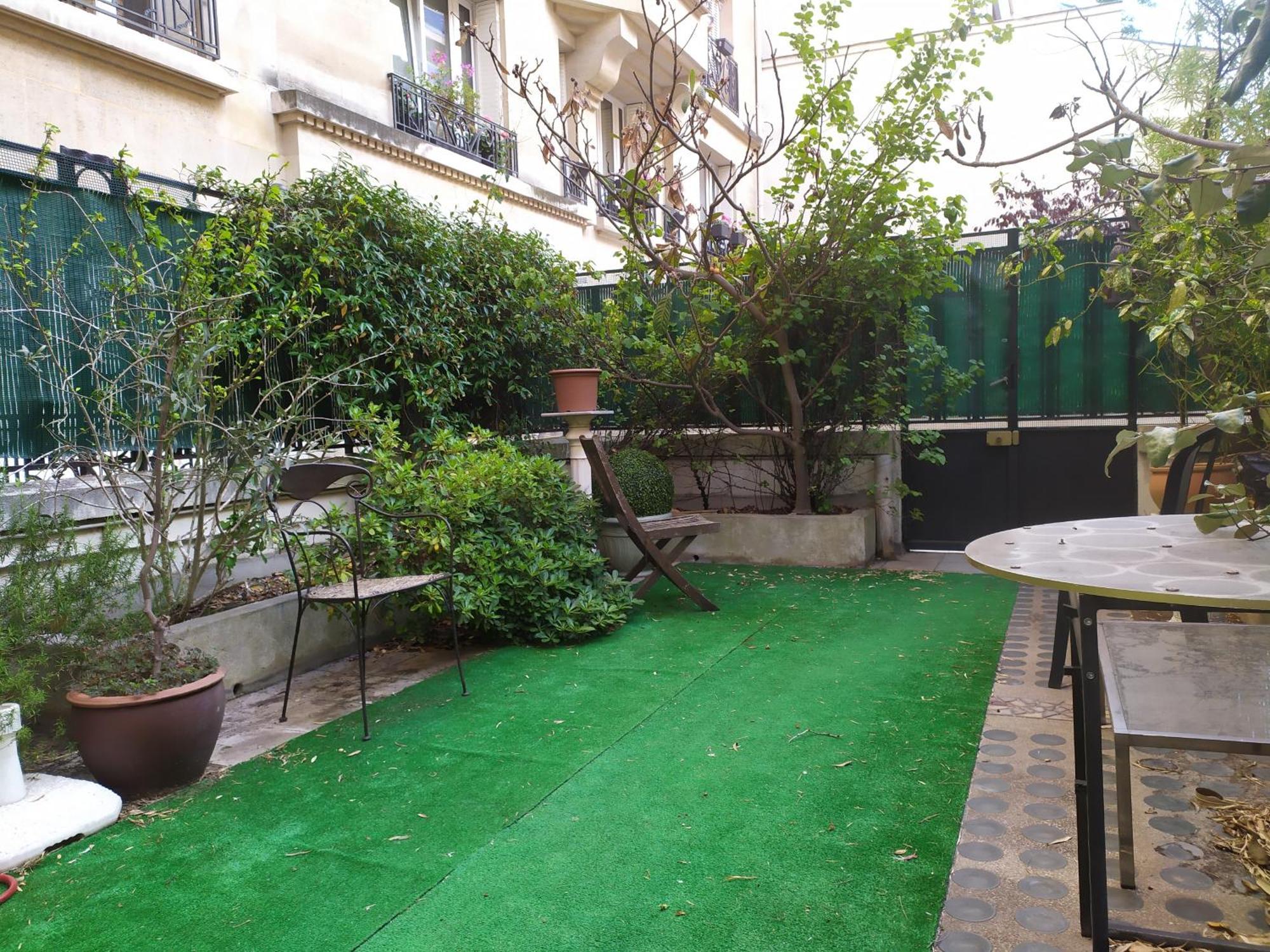 Le Jardin De La Faisanderie Apartment *